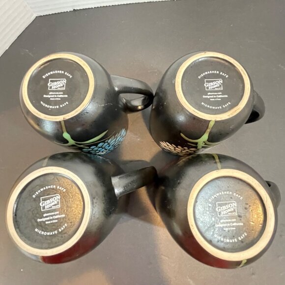 Set Of 4 Gibson Home Black Floral Ceramic Mugs With Multicolor Interiors Dishwas - Picture 6 of 11